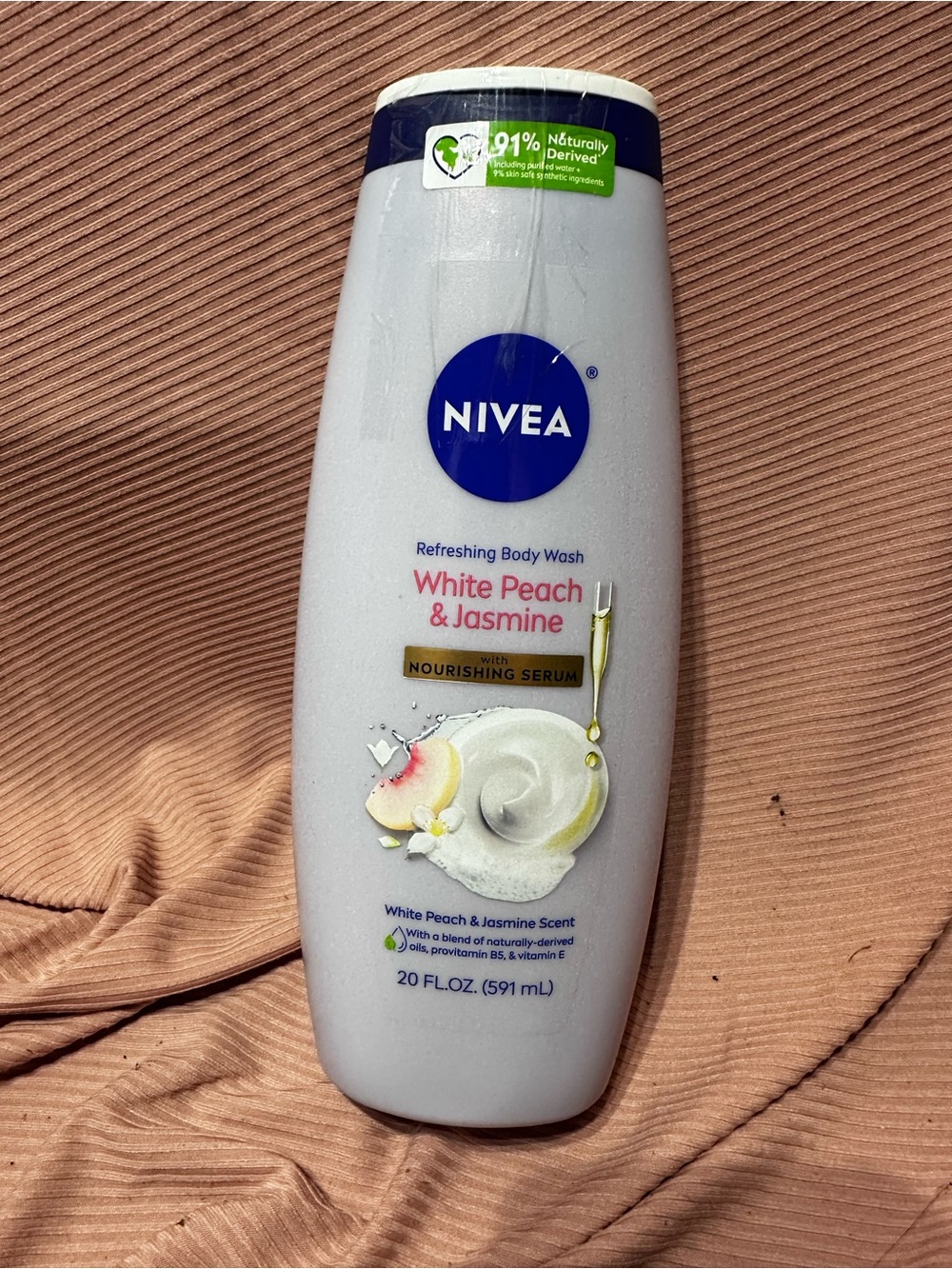 NIVEA White Peach & Jasmine Refreshing Body Wash - White